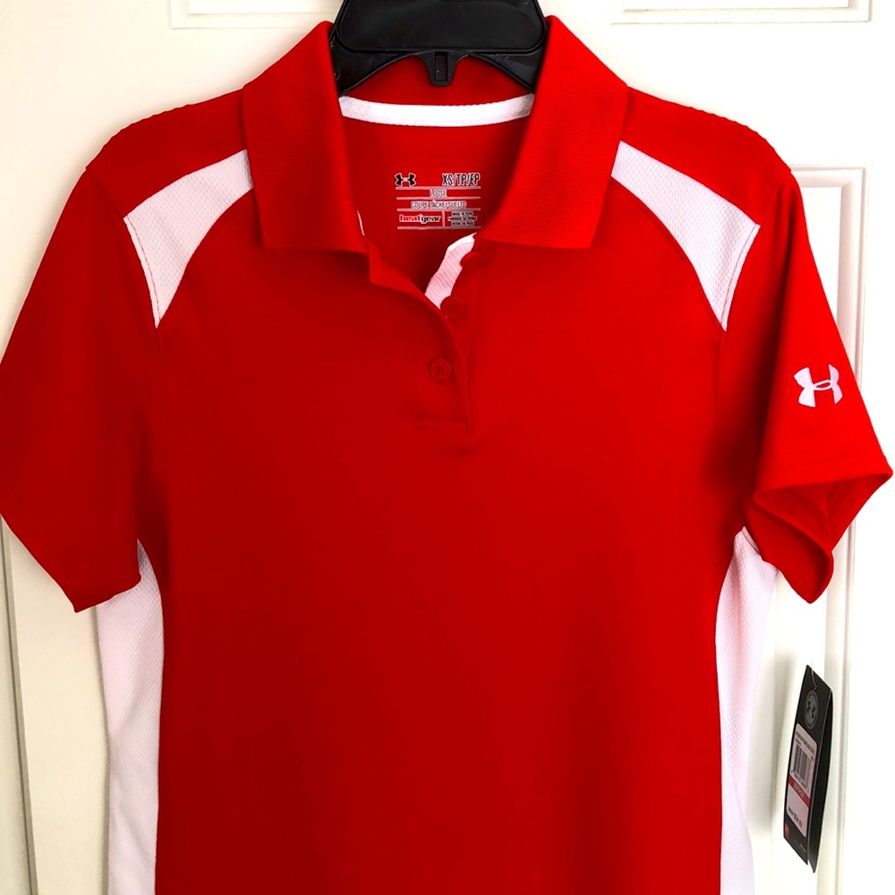 New Under Armour Women’s heat gear shirt.  Size XS.  Keeps you cool.  Red/White.